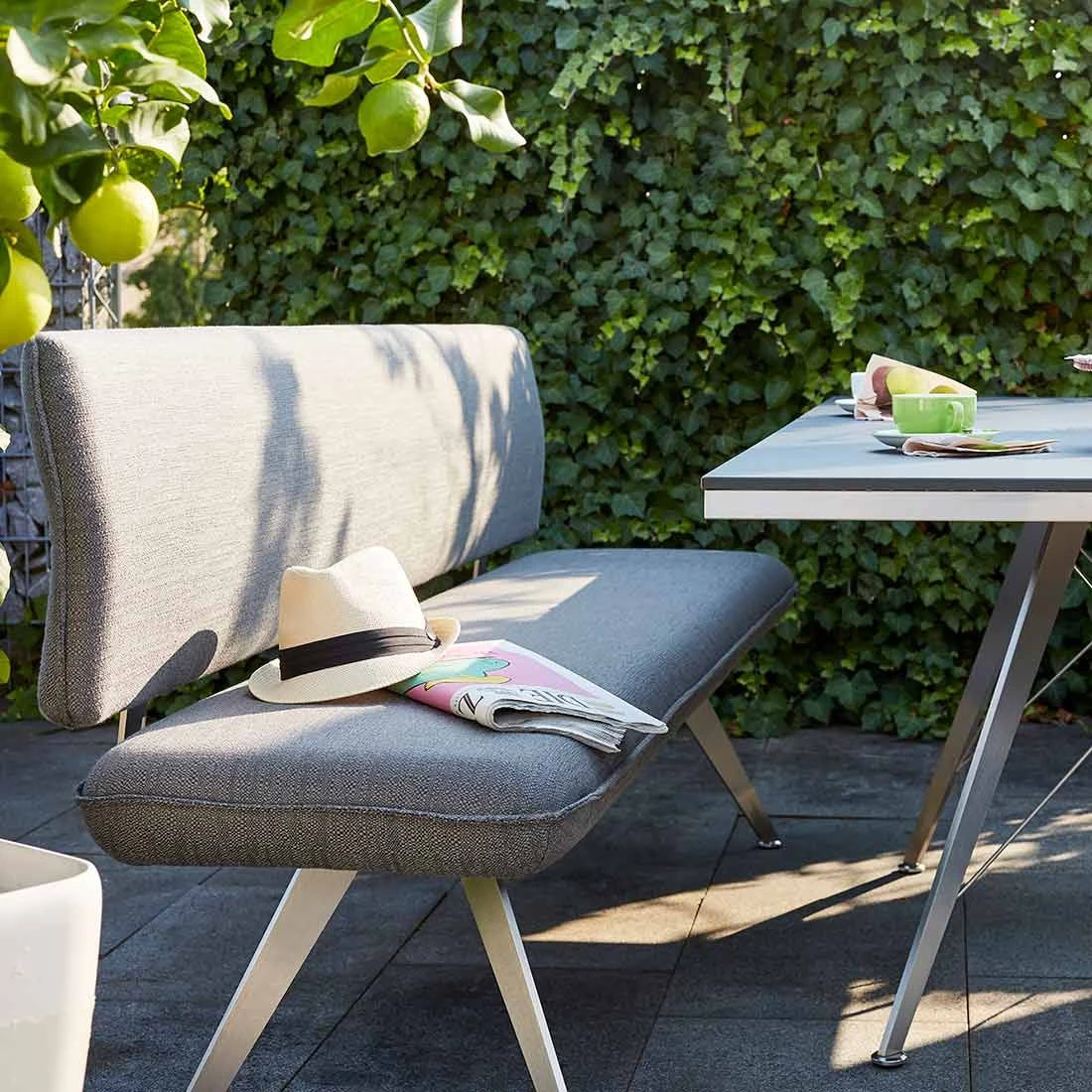 Best Babylon Bravour 4-Sitzerbank 200cm Edelstahl/Horizon Silber/Humo 5 Best Babylon Bravour 4-Sitzerbank 200cm Edelstahl/Horizon Silber/Humo – Bild 3