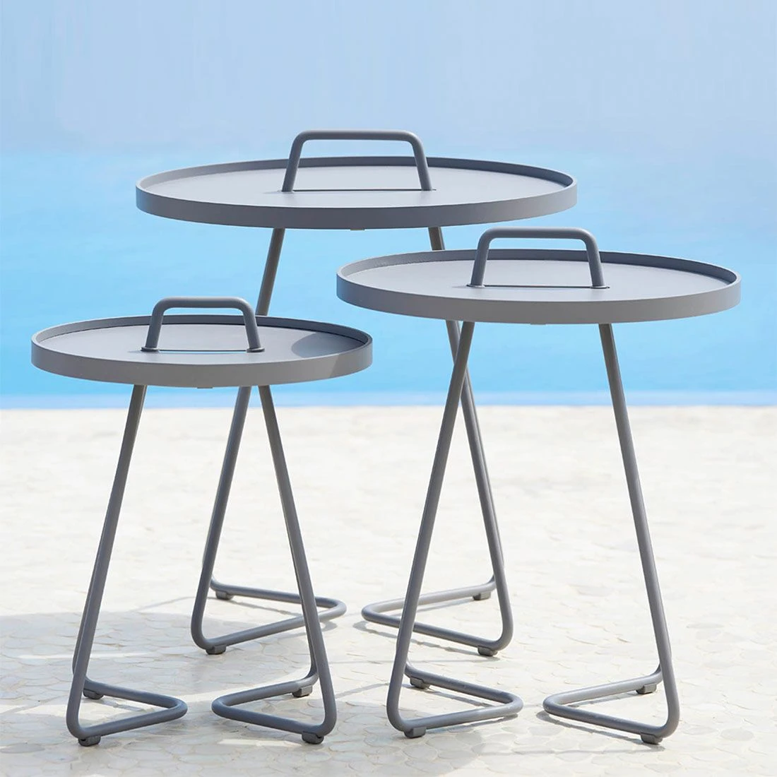 Cane-Line On-the-move Beistelltisch Ø52x60 Cm Aluminium Light Grey 4 Cane-Line On-the-move Beistelltisch Ø52x60 Cm Aluminium Light Grey – Bild 2