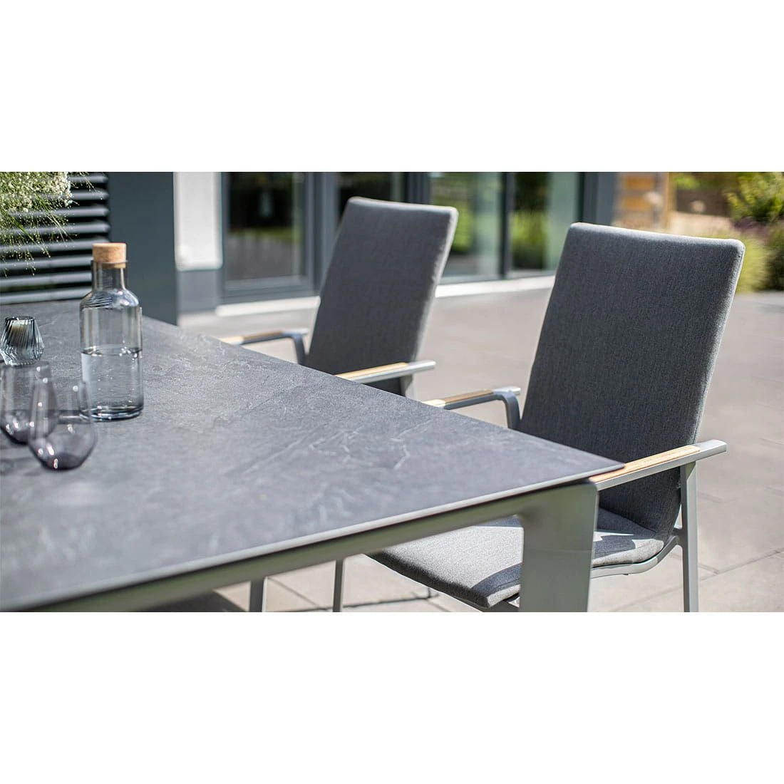 Kettler Gartentisch-Platte 180x95 Cm HPL Jura Anthrazit 6 Kettler Gartentisch-Platte 180x95 Cm HPL Jura Anthrazit – Bild 4