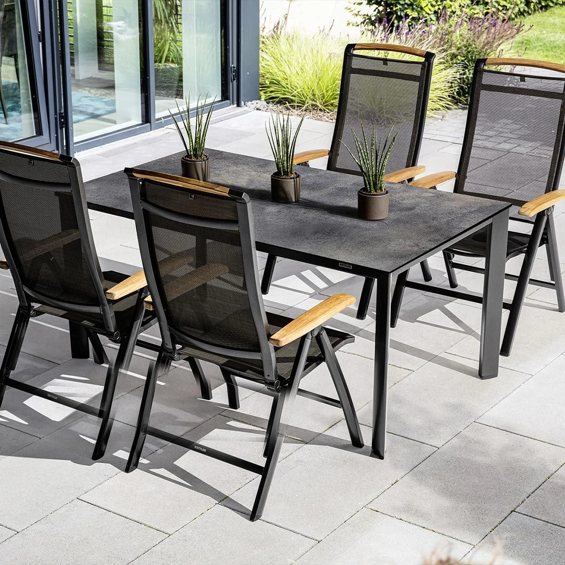 Kettler Gartentisch-Platte 220x95 Cm HPL Titanit Anthrazit 6 Kettler Gartentisch-Platte 220x95 Cm HPL Titanit Anthrazit – Bild 4