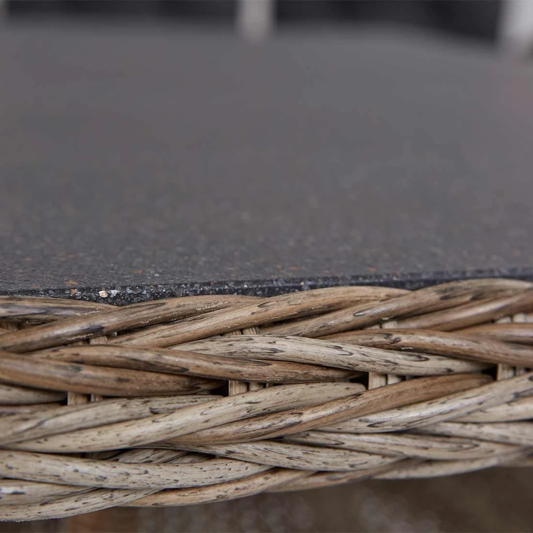 LC Garden Monaco Dininglounge 4-teilig Geflecht Inklusive Tisch Natur Mix/Grau 8 LC Garden Monaco Dininglounge 4-teilig Geflecht Inklusive Tisch Natur Mix/Grau – Bild 6