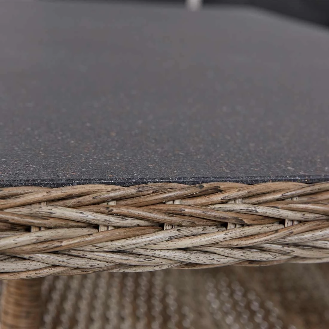 LC Garden Monaco Dininglounge 4-teilig Geflecht Inklusive Tisch Natur Mix/Grau 10 LC Garden Monaco Dininglounge 4-teilig Geflecht Inklusive Tisch Natur Mix/Grau – Bild 8