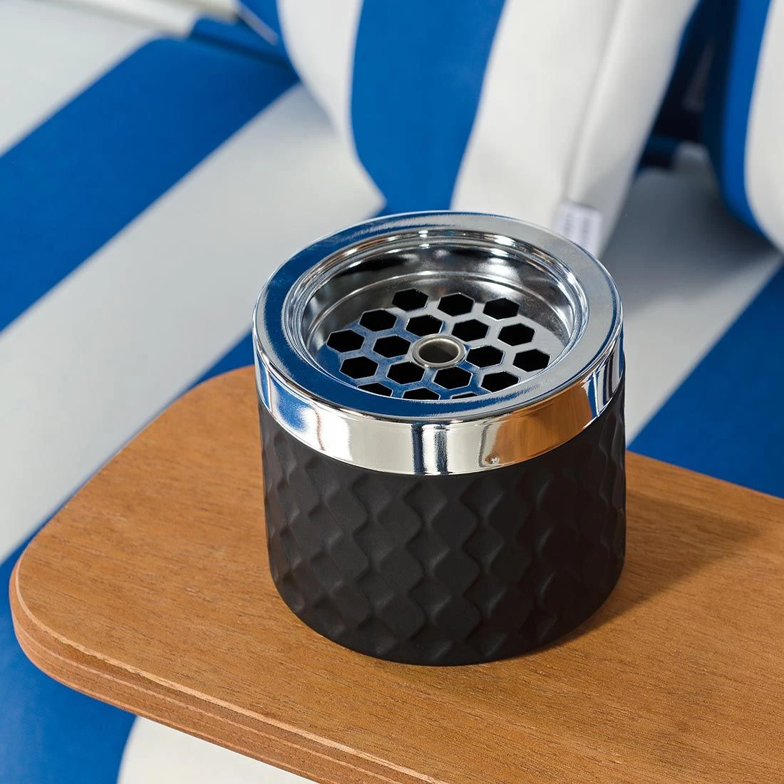 Müsing Sturmaschenbecher Metall/Glas Silber/Schwarzmatt 3 Müsing Sturmaschenbecher Metall/Glas Silber/Schwarzmatt