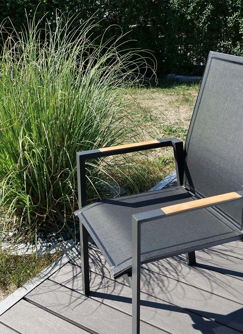 Sungörl Bamberg Stapelsessel Aluminium/Textilene Anthrazit/Schwarz 4 Sungörl Bamberg Stapelsessel Aluminium/Textilene Anthrazit/Schwarz – Bild 2